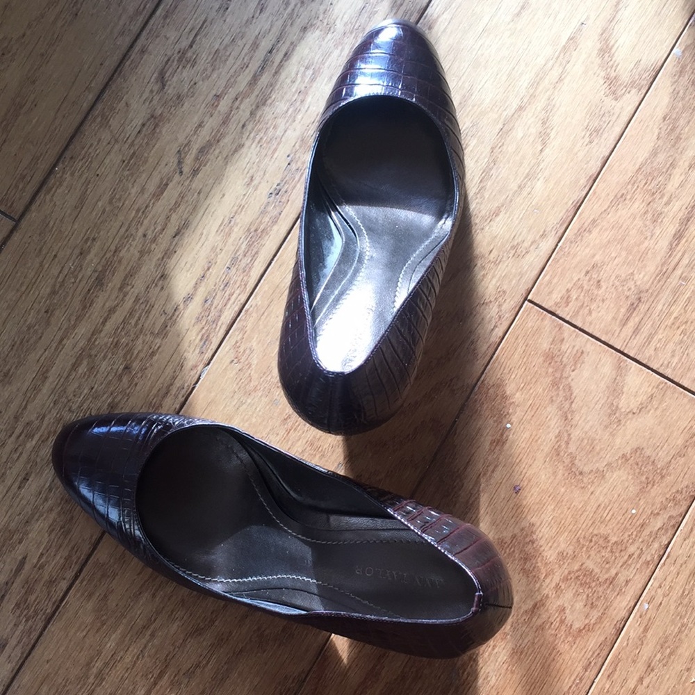 Ann Taylor leather shoes